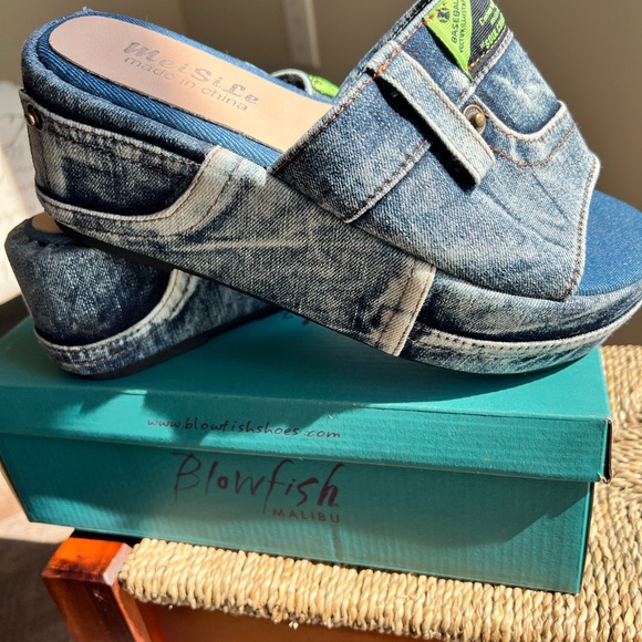 MeiSiLe brand platform, bohemian slide wedge.
denim slip ons. - Picture 6 of 13